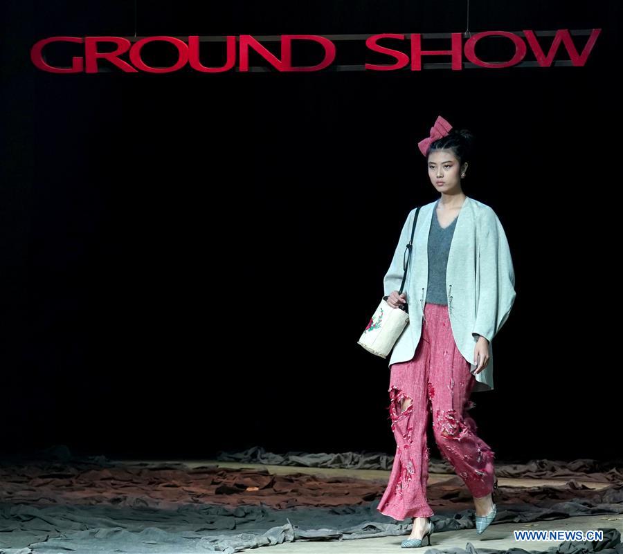 CHINA-BEIJING-FASHION WEEK (CN)