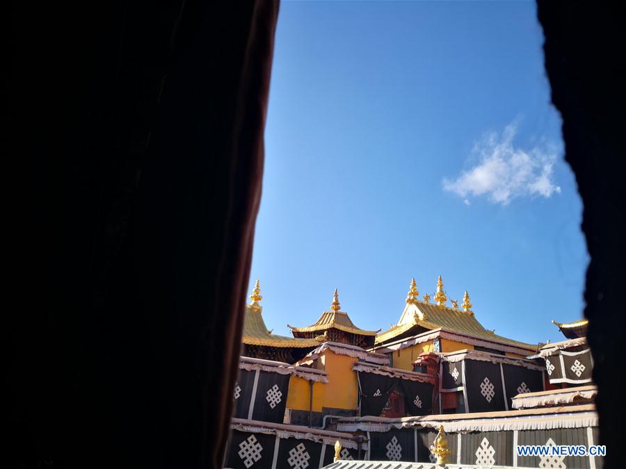 (InTibet)CHINA-LHASA-POTALA PALACE-GOLDEN TOPS-RENOVATION (CN)