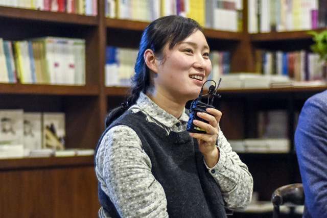 申彬：在清華的學習，讓我拓寬了許多思路，我想在山水和其他物象中嘗試去用我們工藝來表現，希望今后能給觀者帶來一些新的感受。