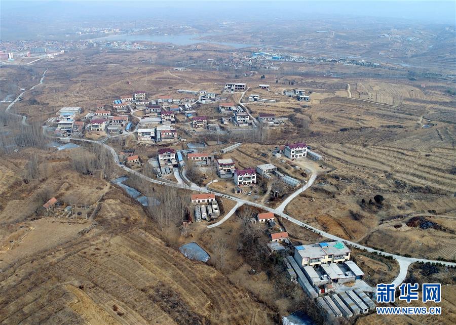 (在習(xí)近平新時(shí)代中國特色社會(huì)主義思想指引下——新時(shí)代新氣象新作為·四好農(nóng)村路·圖文互動(dòng))(1)路通 民富 心齊——農(nóng)村道路升級(jí)激發(fā)基層向心力