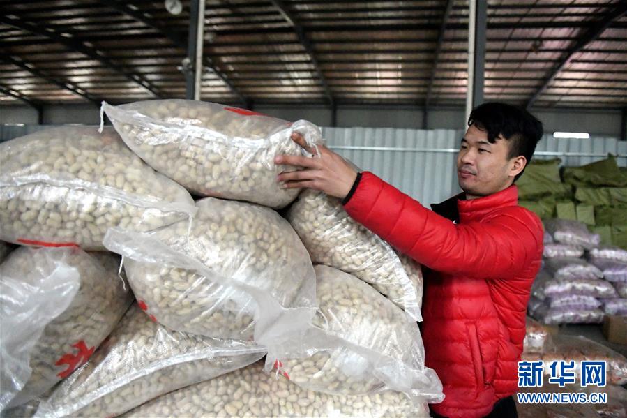 (社會(huì))(3)福建連城:山村電商闖出致富路