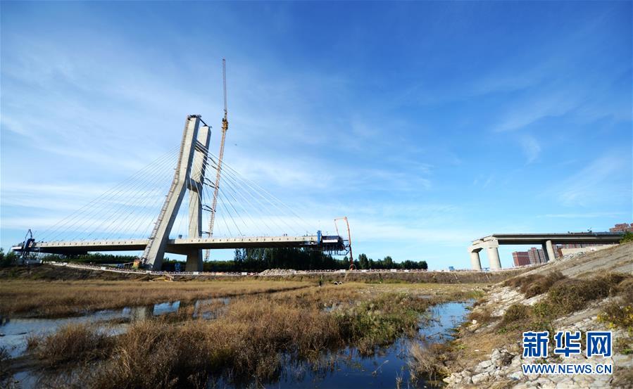 (在習近平新時代中國特色社會主義思想指引下——新時代新作為新篇章·圖文互動)(1)梗阻的“血脈”通了 彼此的心拉近了——京津冀“斷頭路”打通記