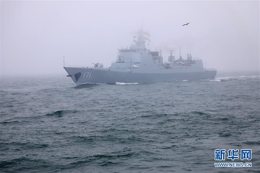 (新華全媒頭條·人民海軍70年·圖文互動)(7)奏響新時代海上和平樂章——人民海軍成立70周年海上閱兵活動紀實