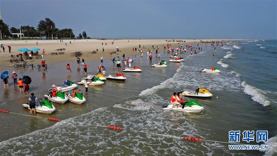 （壯麗70年 奮斗新時代——推動高質量發展調研行·圖文互動）（1）近海能看鯨魚白海豚，廣西這片濱海旅游勝地啥來頭？