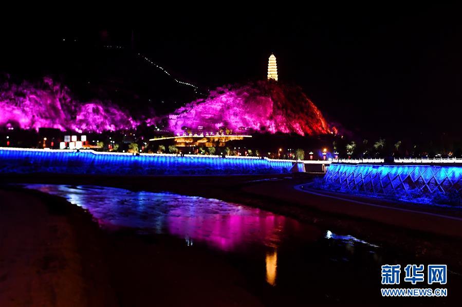 (新華全媒頭條·圖文互動(dòng))(1)春暉沐浴寶塔山——寫在延安各縣整體脫貧摘帽之際