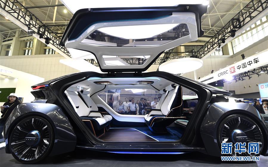 （新華全媒頭條·圖文互動(dòng)）（2）擁抱智能新時(shí)代：世界智能大會(huì)釋放了哪些新信號？