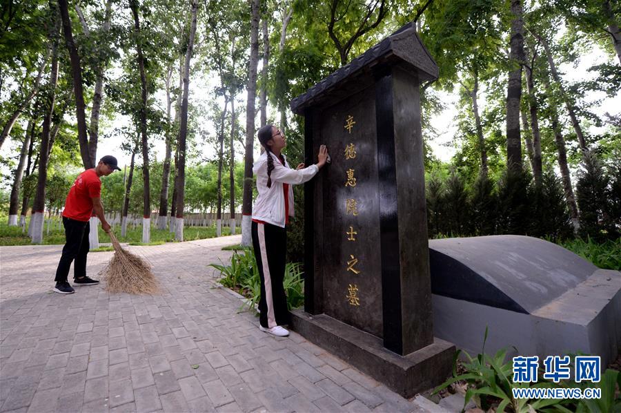 (新華全媒頭條·愛國情 奮斗者·圖文互動(dòng))(4)把論文寫在祖國的大地上——中國農(nóng)業(yè)大學(xué)46年扎根河北曲周服務(wù)鄉(xiāng)村振興紀(jì)實(shí)