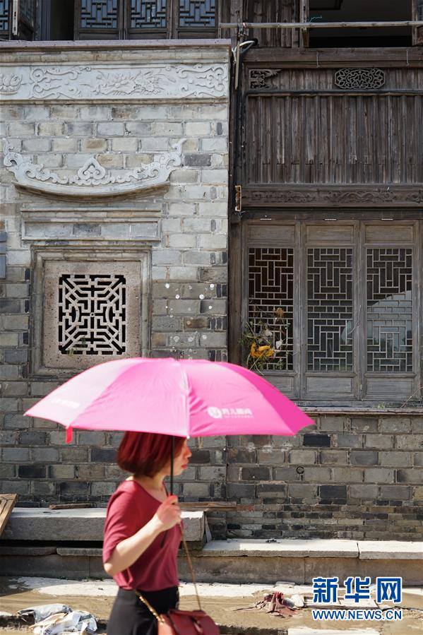 （關(guān)注“利奇馬”·圖文互動）（1）古城洪災 八方馳援——洪水災害下的浙江臨海現(xiàn)場目擊