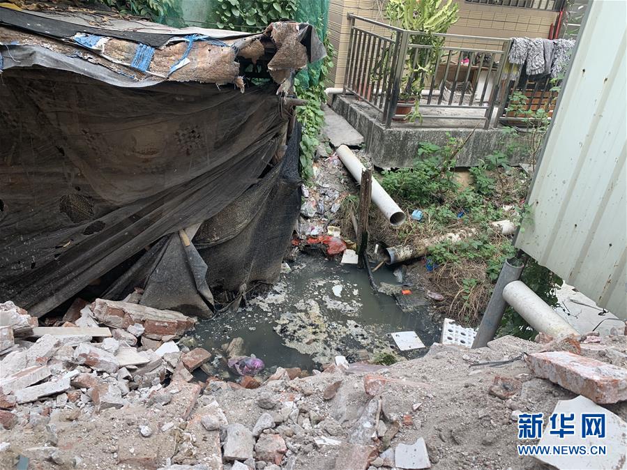 （圖文互動）（3）河長職責寫得明明白白，條條舉措無一落實——國務院檢查組暗訪核查佛山一農村河涌黑臭十余年無人管理