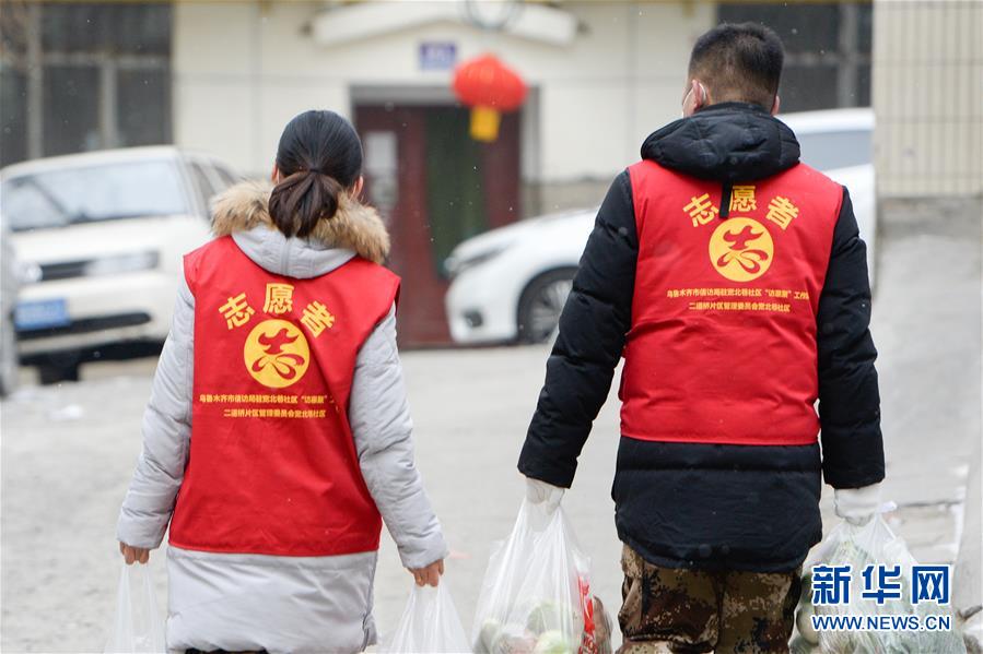 (聚焦疫情防控·圖文互動)(6)“我們多跑跑,居民更安全”——直擊新疆基層社區(qū)疫情防控