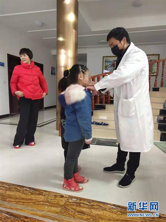 （聚焦疫情防控·圖文互動）（3）從武漢返鄉的一家人：“鄰里情割不斷，自行隔離是義務”