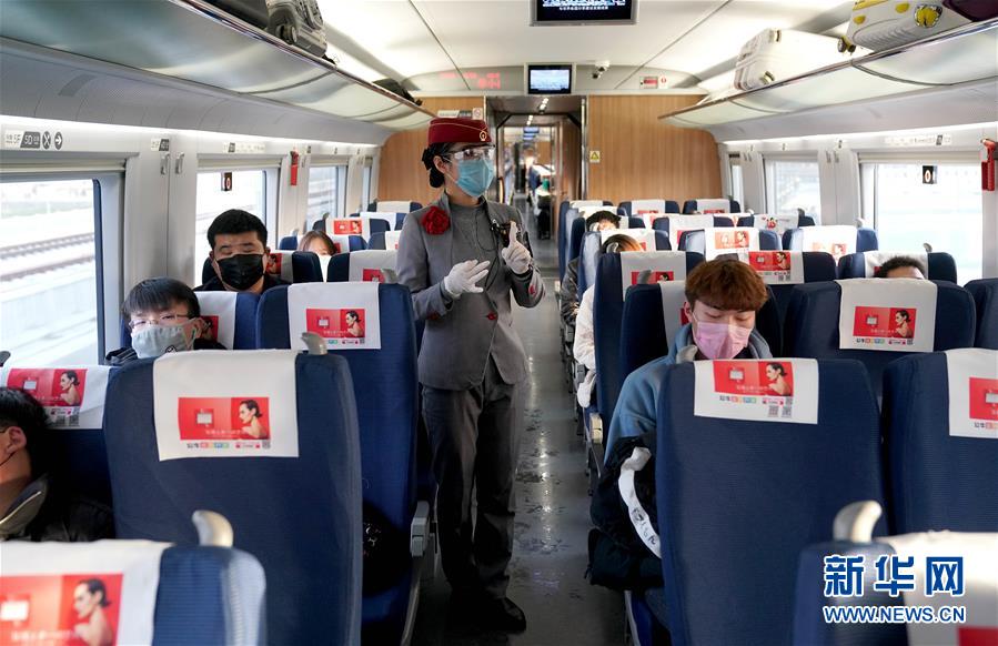 (聚焦疫情防控·圖文互動)(5)團結(jié)起來!我們?nèi)f眾一心!——中國抗疫人民力量的生動實踐