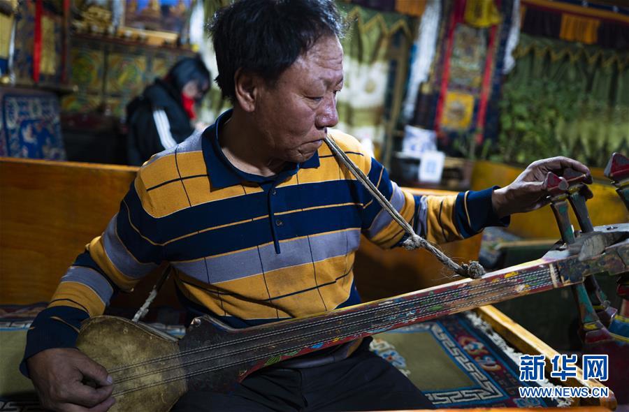 (圖文互動)(3)老農多吉和他的珠峰“牛頭旅館”