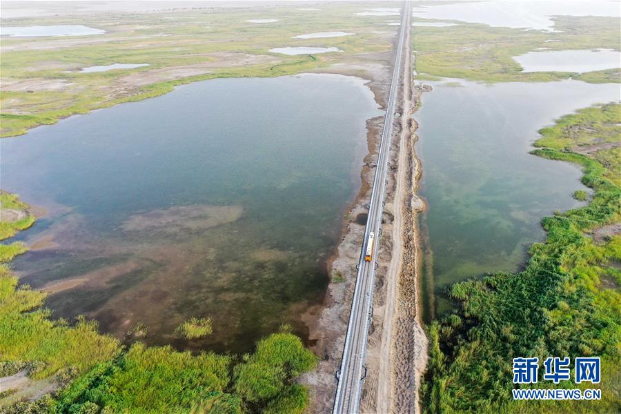 (圖文互動)(1)筑完“天路”架“云梯”——鐵路老兵再上高原