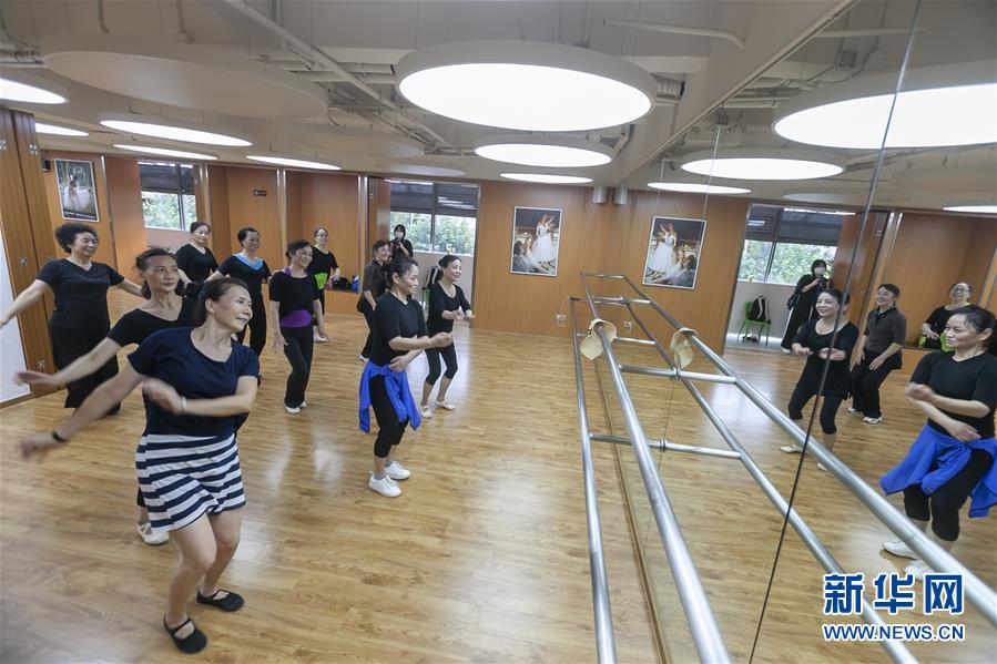 （新華全媒頭條·走向我們的小康生活·圖文互動(dòng)）（9）城市，讓人民生活更美好