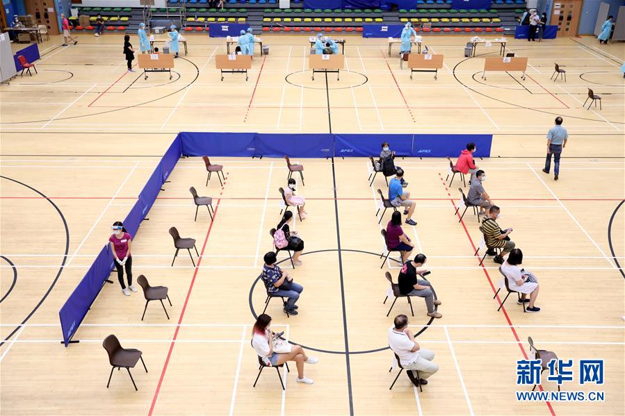 （圖文互動）（3）“身為醫護人員一分子，應該出來幫忙”——參與新冠病毒社區檢測的香港醫護人員速寫