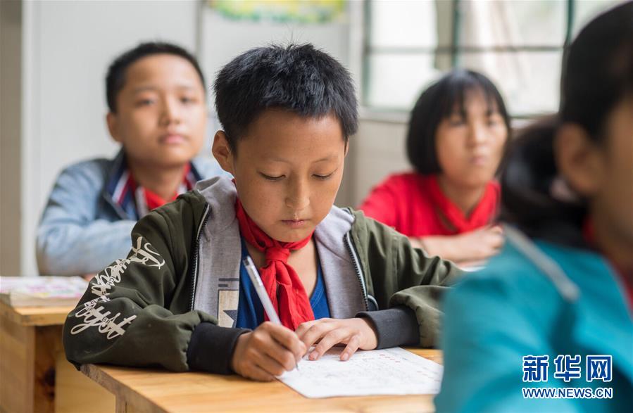 （新華全媒頭條·決戰決勝脫貧攻堅·督戰未摘帽貧困縣·圖文互動）（11）不獲全勝，決不收兵——全國52個掛牌督戰貧困縣脫貧攻堅紀實