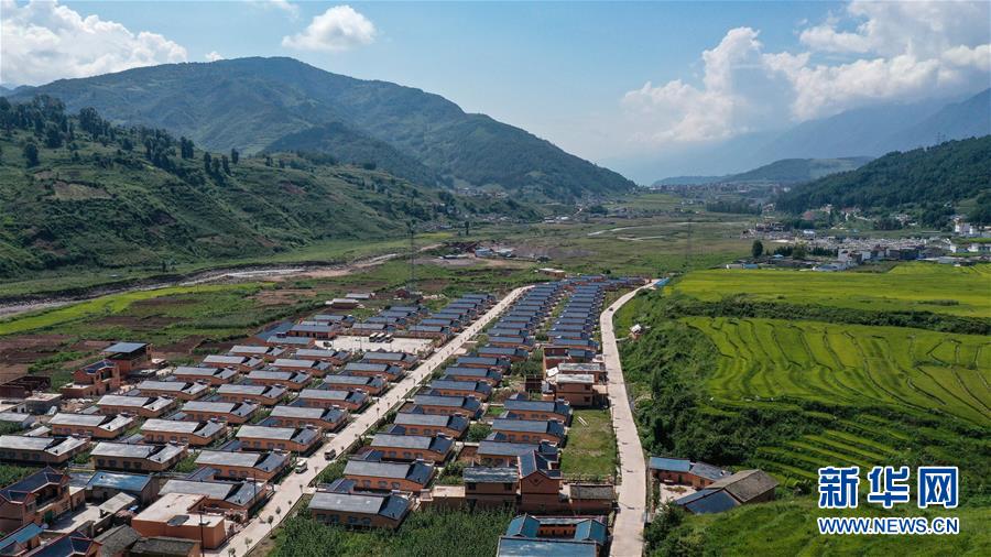 （決戰決勝脫貧攻堅·督戰未摘帽貧困縣·圖文互動）（1）“爛壩”變身記——大涼山扶貧產業掠影