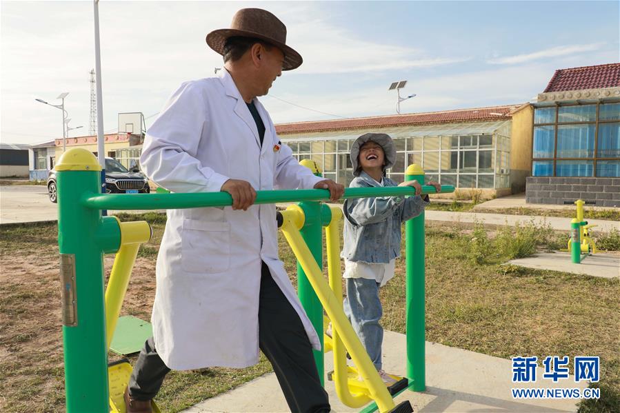 (圖文互動)(6)村醫斗拉加的堅守