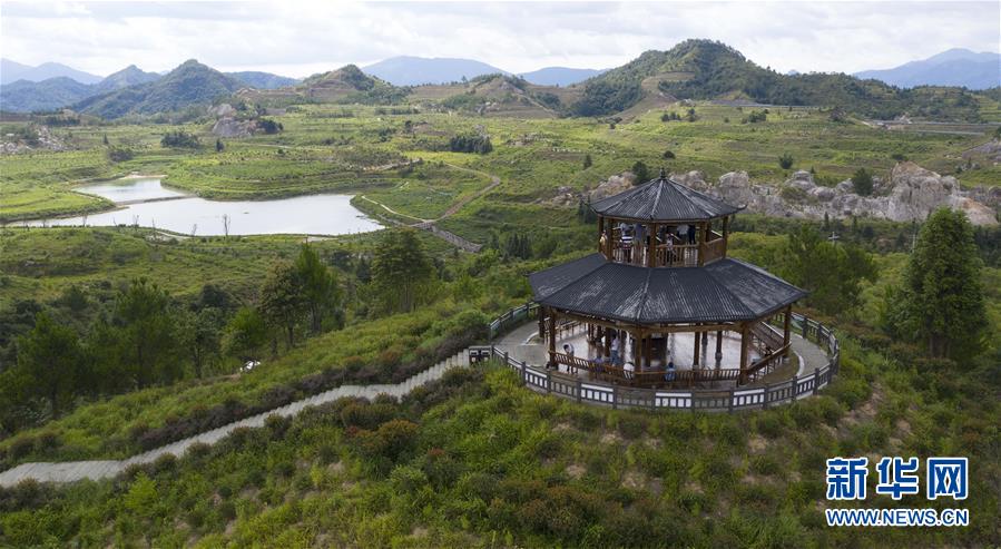 (走向我們的小康生活·圖文互動)(7)從廢棄礦山到生態(tài)“福地”——江西尋烏戰(zhàn)荒記