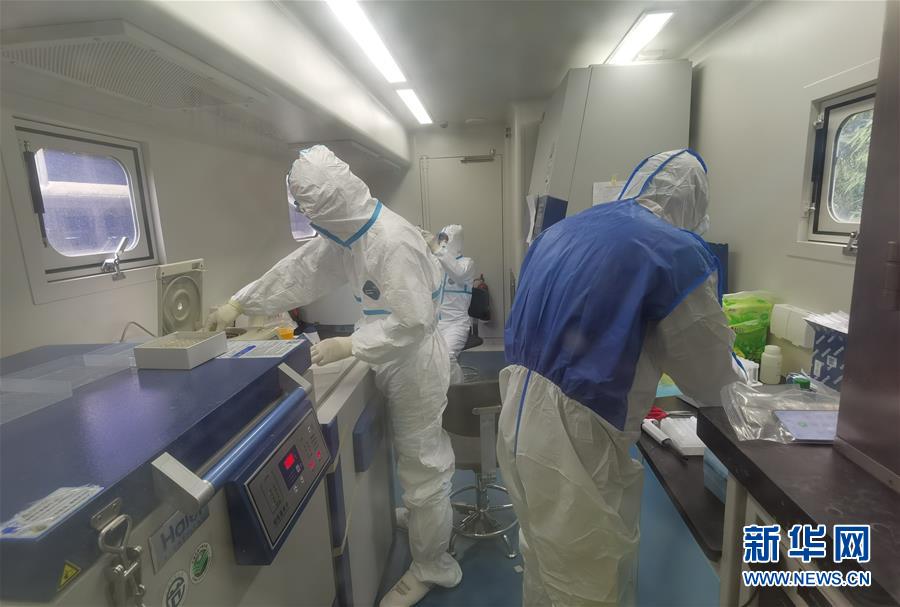 (抗疫一線醫(yī)務(wù)人員英雄群體·圖文互動(dòng))(6)沖鋒在抗疫一線的“科研鐵軍”——軍事科學(xué)院軍事醫(yī)學(xué)專家組抗擊新冠肺炎疫情記事