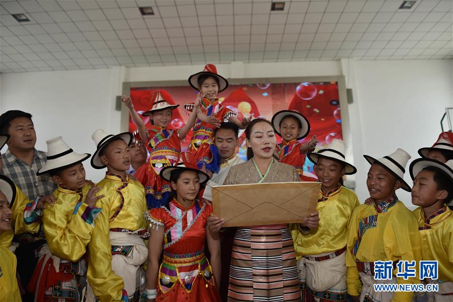 （集中連片特困地區貧困村調研行·圖文互動）（1）長江源村人的兩個家和幸福夢——青海格爾木市長江源村脫貧調查