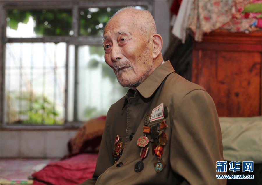 (紀念抗美援朝70周年·圖文互動)一等功臣 英雄本色——96歲志愿軍老戰士孫景坤深藏功名甘于奉獻一生清貧