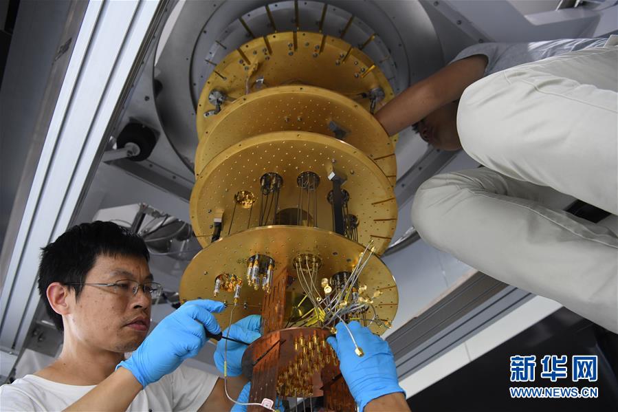 （青春的夢想 青春的奮斗·圖文互動）（4）年輕，就要無悔擔(dān)當(dāng)——青春在奉獻(xiàn)中閃光