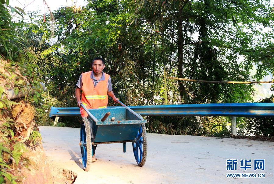 （在習(xí)近平新時代中國特色社會主義思想指引下——新時代新作為新篇章·習(xí)近平總書記關(guān)切事·圖文互動）（10）啃下最后的硬骨頭——脫貧攻堅掛牌督戰(zhàn)進行時