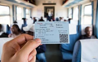 通訊：開(kāi)往印度洋港口的“中國(guó)造”列車(chē)