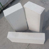 砂加气混凝土砌块和灰加气混凝土砌块的区别？