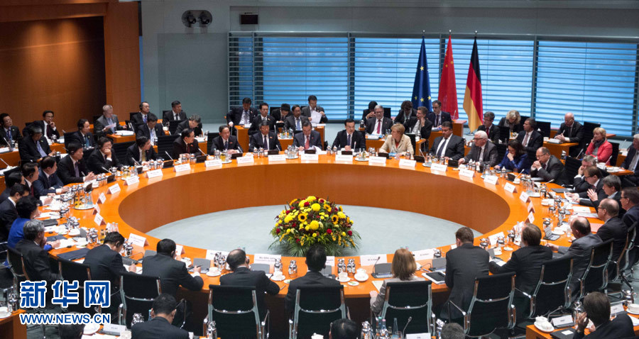 10月10日，中國國務院總理李克強在柏林與德國總理默克爾共同主持第三輪中德政府磋商。 新華社記者 李學仁 攝 