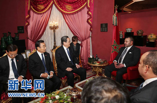 11月4日,中國全國政協(xié)主席俞正聲在非斯會見摩洛哥國王穆罕默德六世。 新華社記者 劉衛(wèi)兵 攝 11月4日,中國全國政協(xié)主席俞正聲在非斯會見摩洛哥國王穆罕默德六世。 新華社記者 劉衛(wèi)兵 攝