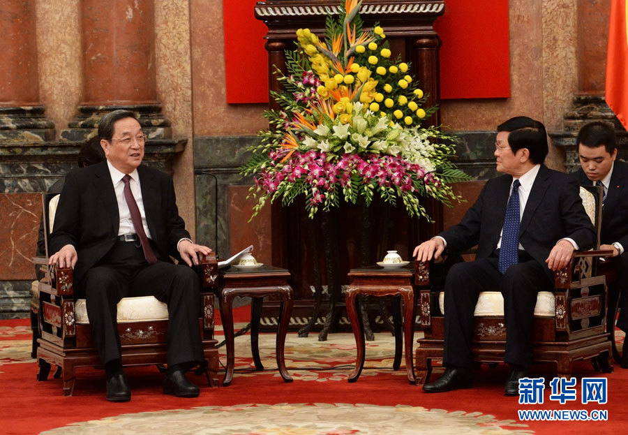 12月25日至27日，中共中央政治局常委、全國政協主席俞正聲對越南進行正式訪問。這是12月26日，俞正聲在河內會見越南國家主席張晉創。 新華社記者劉建生攝