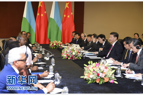 12月3日，國家主席習(xí)近平在約翰內(nèi)斯堡會(huì)見吉布提總統(tǒng)蓋萊。新華社記者 謝環(huán)馳 攝 

