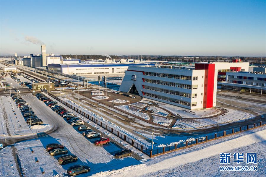 (國(guó)際·圖文互動(dòng))(4)從為國(guó)人造車(chē)到幫助歐洲國(guó)家實(shí)現(xiàn)國(guó)產(chǎn)轎車(chē)夢(mèng)——記白俄羅斯吉利汽車(chē)項(xiàng)目投產(chǎn)一周年