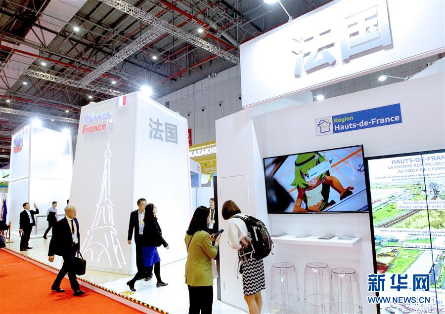 (新華全媒頭條·圖文互動)(1)共襄盛舉 共享未來——與會人士熱議習近平主席在第二屆中國國際進口博覽會上的主旨演講