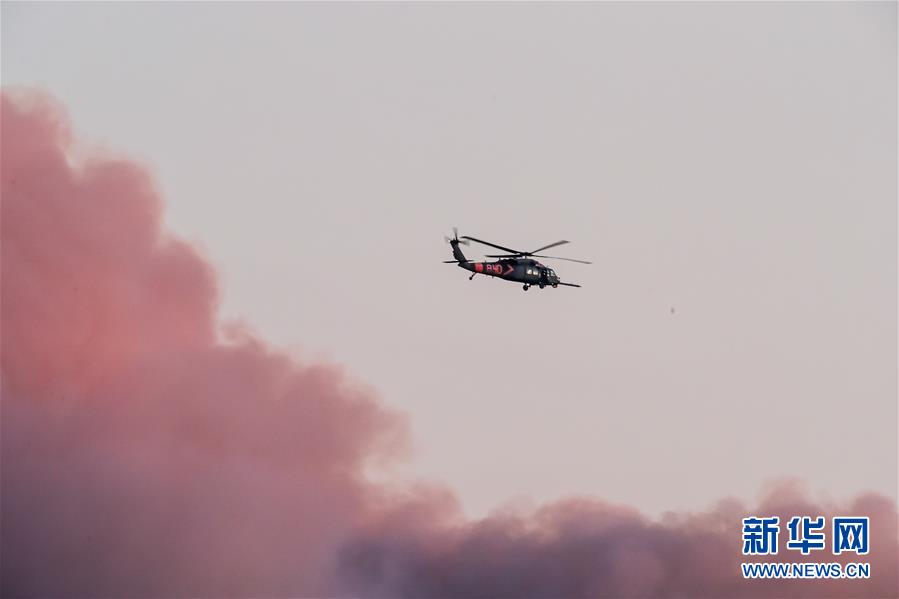 (國際)(1)美國舊金山灣區山火肆虐