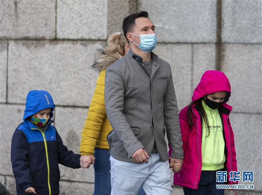 (國際疫情)(2)英國新冠確診病例數(shù)過百萬 計劃再度實施“禁足”措施