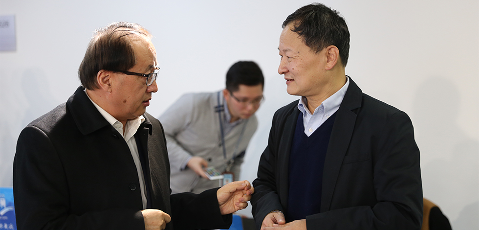 新華網(wǎng)第六屆“縱論天下”國際問題研討會(huì)嘉賓交流