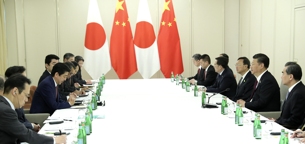 習(xí)近平會(huì)見(jiàn)日本首相安倍晉三